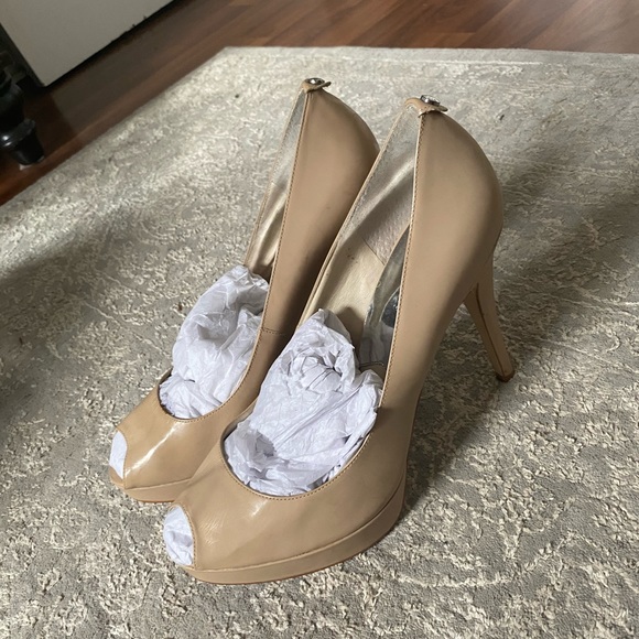 Michael kors peep toe nude heels size 11 - Picture 3 of 6